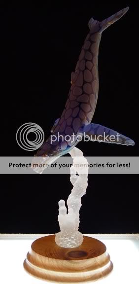 Humpback-Whale-Glass-Sculpture-1.jpg